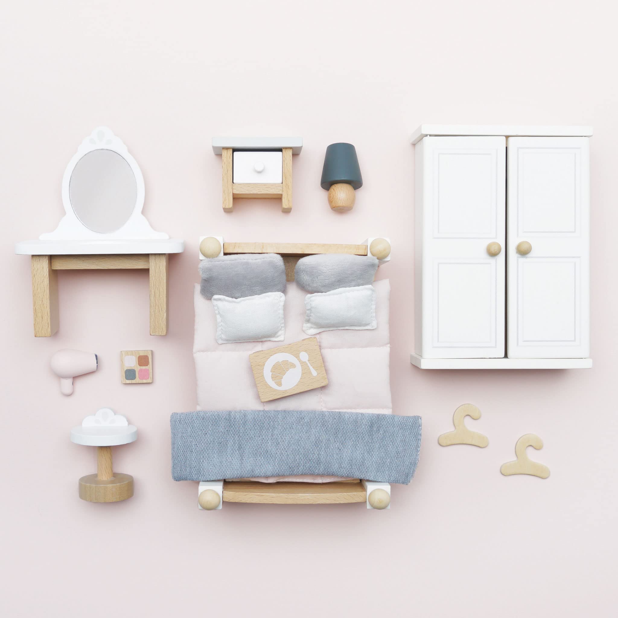 Le Toy Van - Wooden Daisylane Master Bedroom Dolls House | Accessories Play Set For Dolls Houses | Girls and Boys Dolls House Furniture Sets - Suitable For Ages 3+, ME057, Small