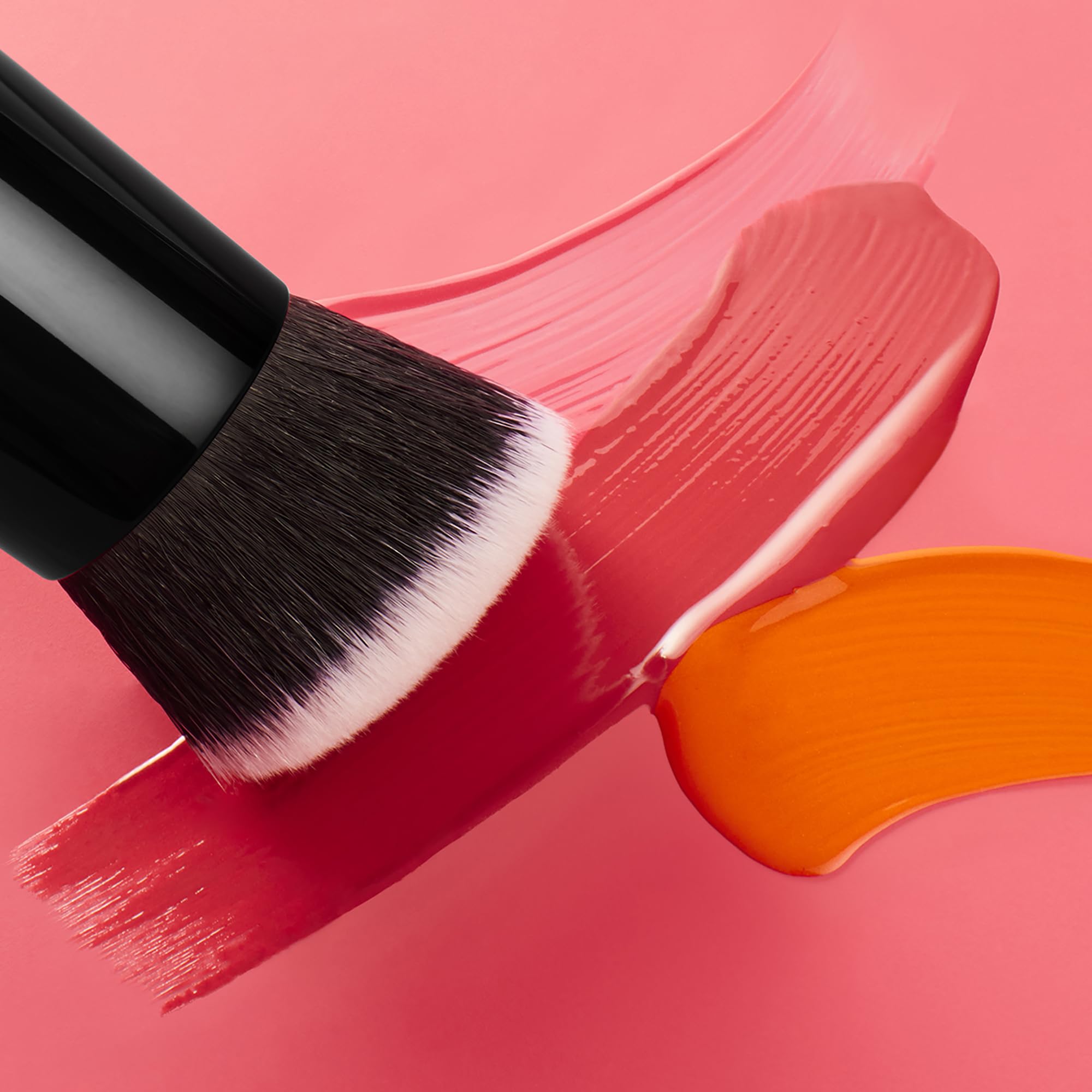 e.l.f. Camo Liquid Blush Brush, Angled Blush Brush Ideal For Applying & Blending Colors On Cheeks, Soft, Dense Bristles, Vegan & Cruelty-free