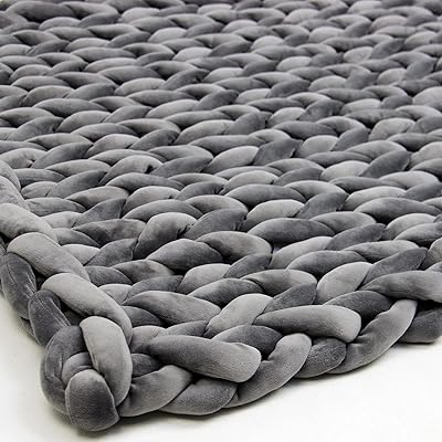  Casaphoria Chunky Yarn for Hand Knitting Blanket,Super Soft  Giant Yarn for Arm Knitting,DIY Yarn Blanket for Pet Bed,Arm Knit Yarn for  Pillow,Bulky Yarn for Arm Knitting(Dark Grey,2.3Lbs/47Yards)