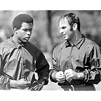 fotos4you Gale Sayers & Brian Piccolo 8 x 10 / 8x10 Glossy Photo Picture Image