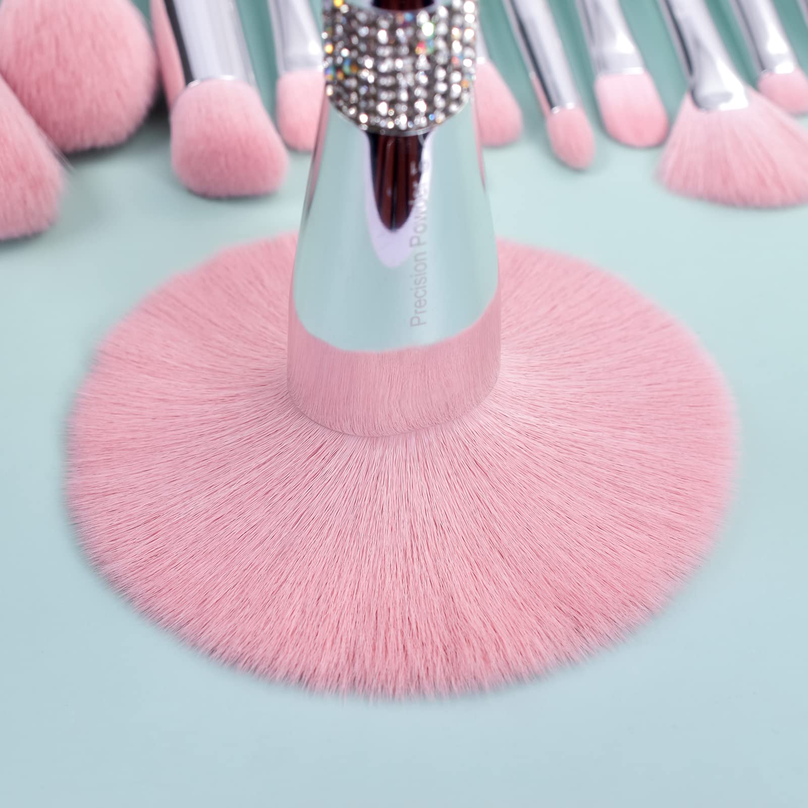 Bueart Design Elegant pink Ultra soft labeled Makeup Brushes Sets with Cute Brush Holder case makeup brush set with Foundation Powder blush concealer blending eyeshadow contour Glitter