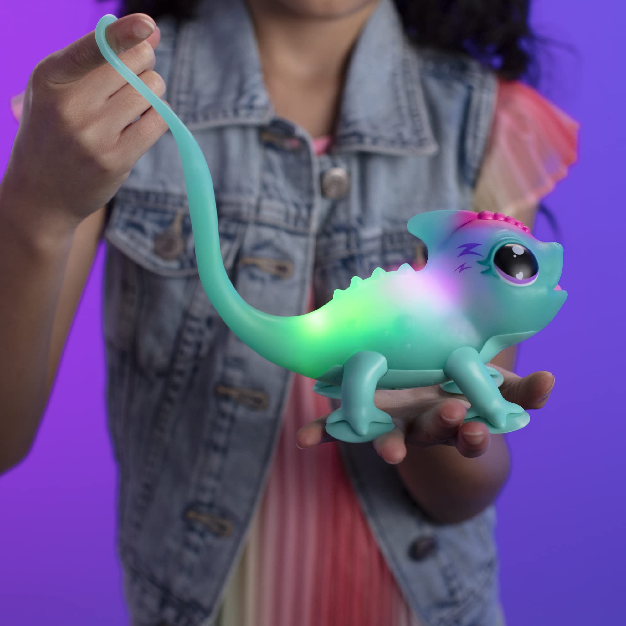 Little Live Pets Chameleon - Interactive Color-Changing Light-Up Toy with 30+ Sounds & Emotions, Repeats Back, Beat Detection (Ages 5+)