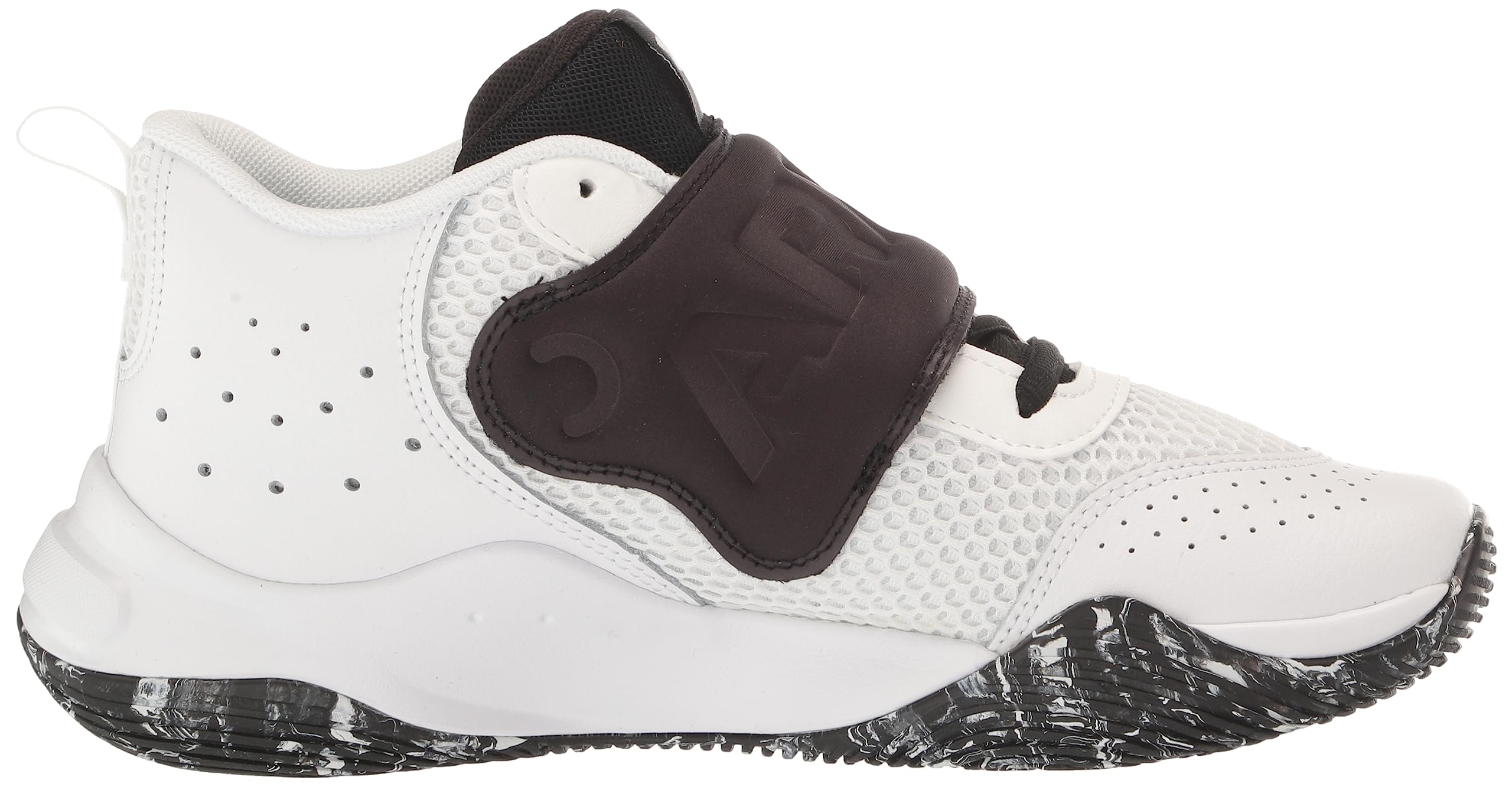 Under Armour Unisex-Child Grade School Zone Basketball 2 Shoe