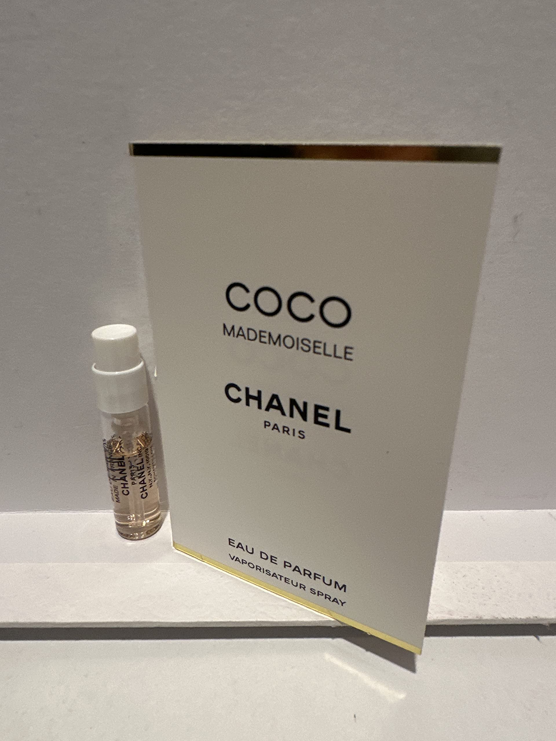 Mua CHANEL COCO MADEMOISELLE by Chanel Edt Spray Vial On Card Mini trên  Amazon Mỹ chính hãng 2023 | Fado