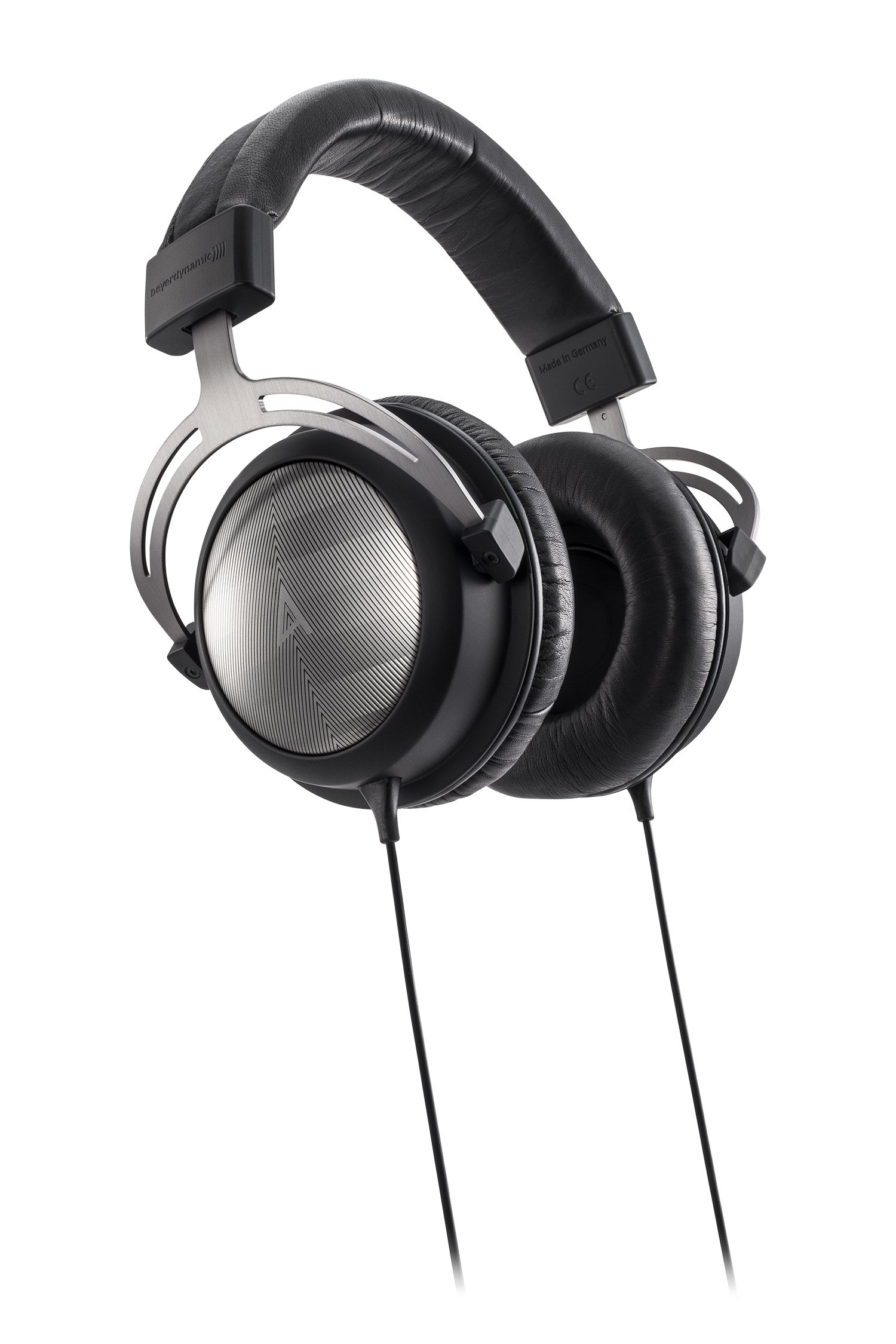 Astell&Kern Beyerdynamic Special Edition AK T5p Closed-Back Headphones with 2.5mm Balanced and 3.5mm Headphone Connector
