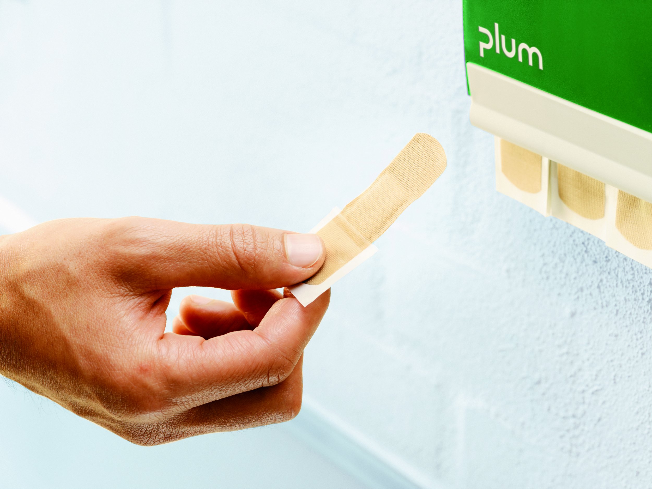 Plum Quickfix Bandage Dispenser (5507)