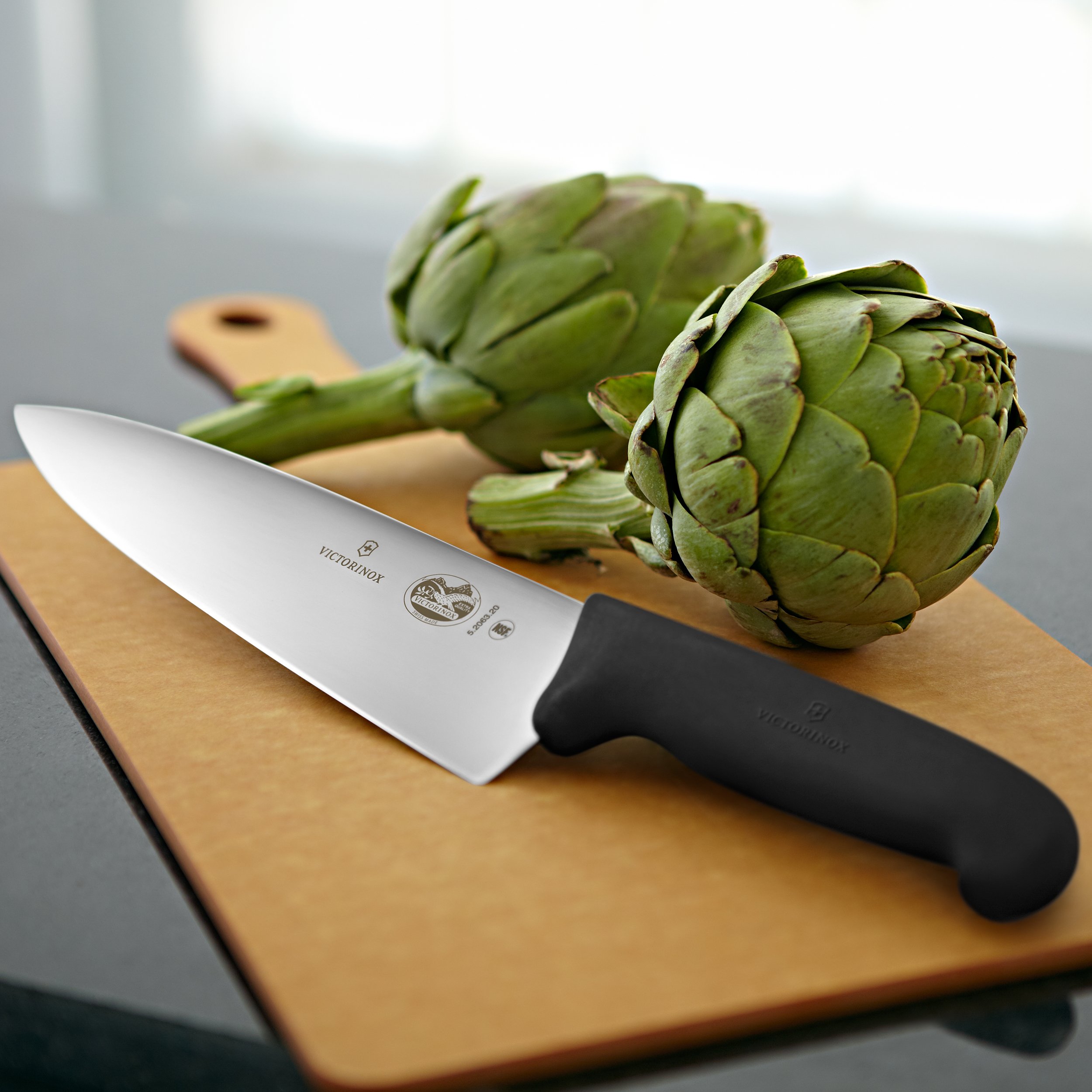 Victorinox Fibrox Pro Knife, 8-Inch Chef's FFP, 8 Inch, Black