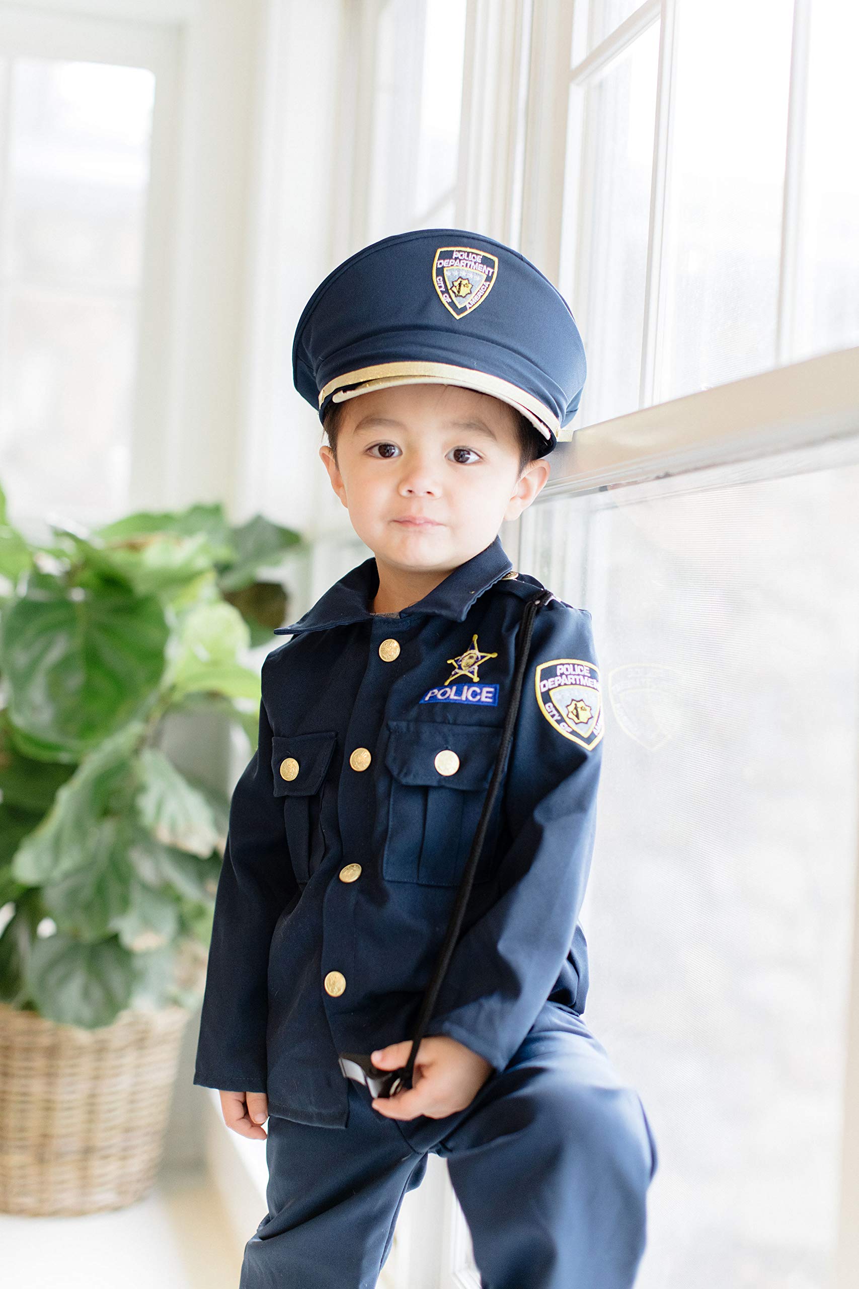 Dress Up America Police Costume For Boys - Cop Uniform Costume for Kids - Includes: Shirt, Pants, Hat and Accessories