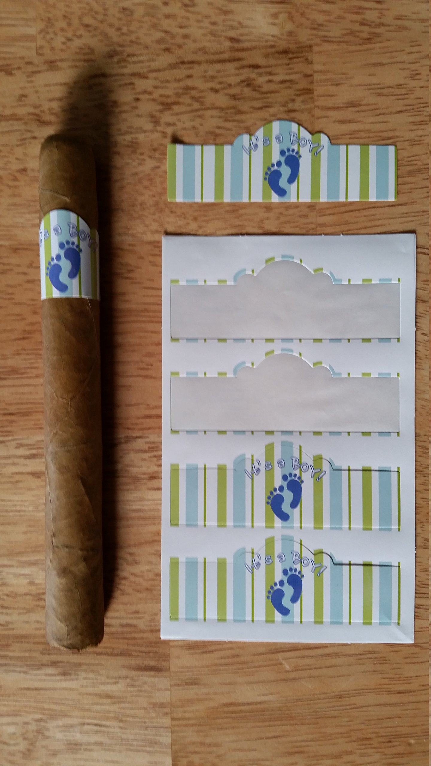 It's a BOY! (Baby Feet) 20 Pack of Self-Adhering Cigar Bands / Labels