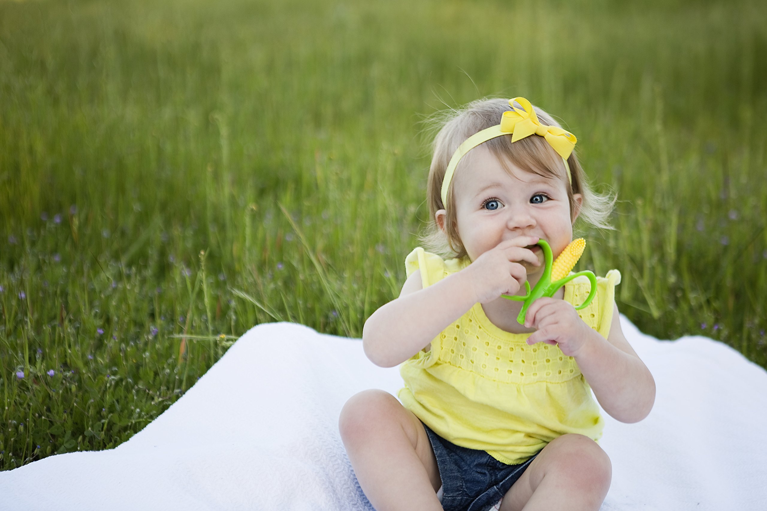 Baby Banana - Corn Cob Toothbrush, Training Teether Tooth Brush for Infant, Baby, and Toddler Green/Yellow Cornelius