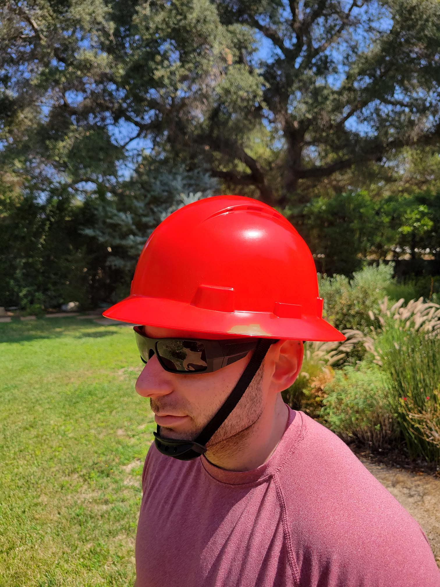 Full Brim Vented Hard Hats Construction OSHA Safety Helmet 6 Point Ratcheting System | Meets ANSI Z89.1 | Personal Protective Equipment Carbon Fiber Design Hard Hat