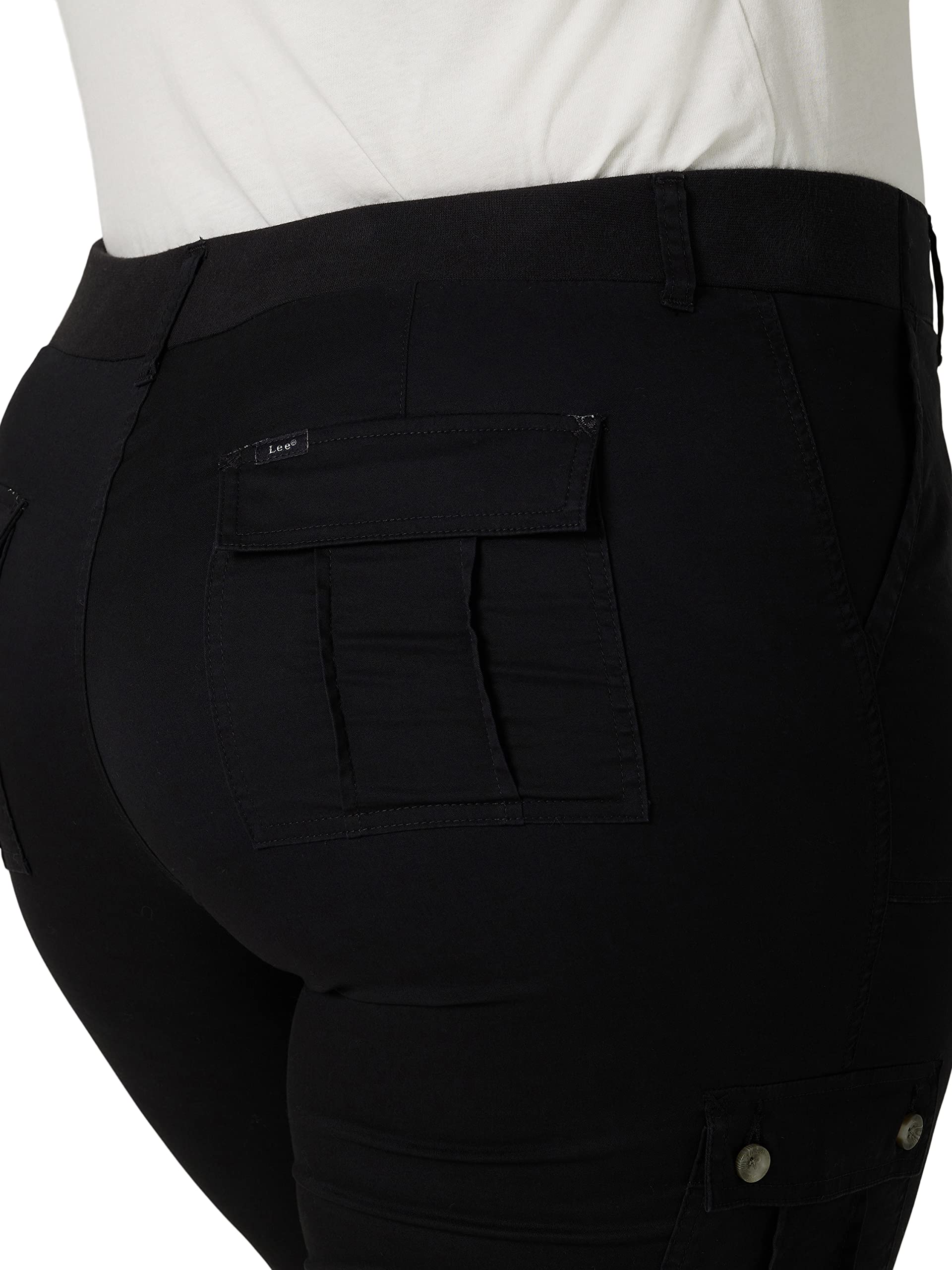 Lee Women's Plus Size Flex-to-go Mid-Rise Relaxed Fit Cargo Capri Pant