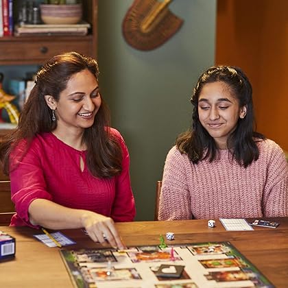 Hasbro Gaming Clue Game