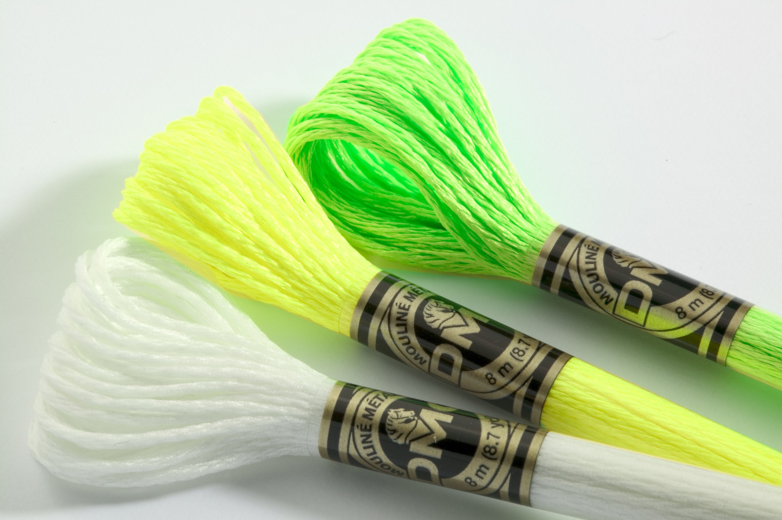 DMC 317W-E940 Light Effects Polyster Embroidery Floss, 8.7-Yard, Glow-in-The-Dark