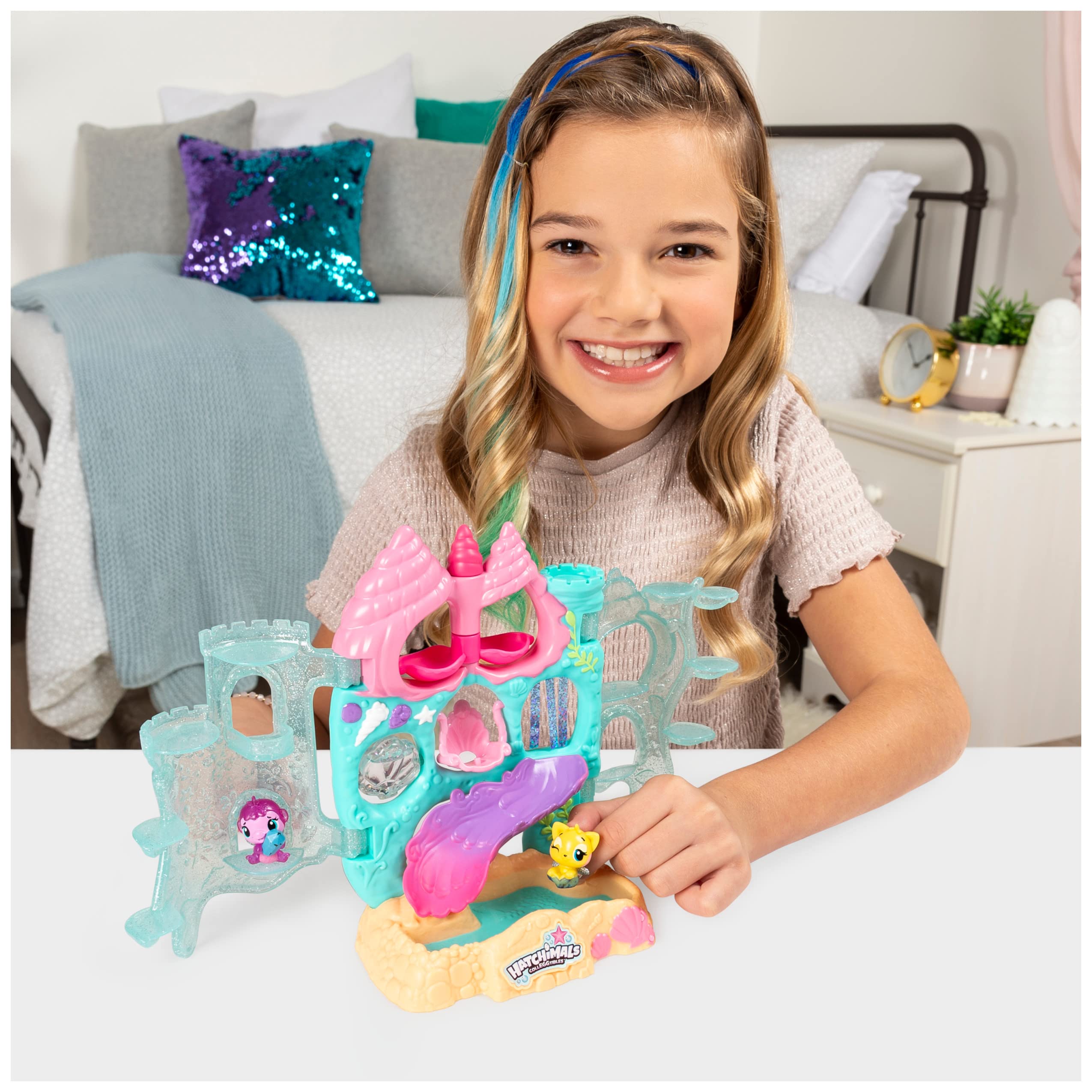 Hatchimals CollEGGtibles, Coral Castle Fold Open Playset with Exclusive Mermal Magic, for Kids Aged 5 and Up