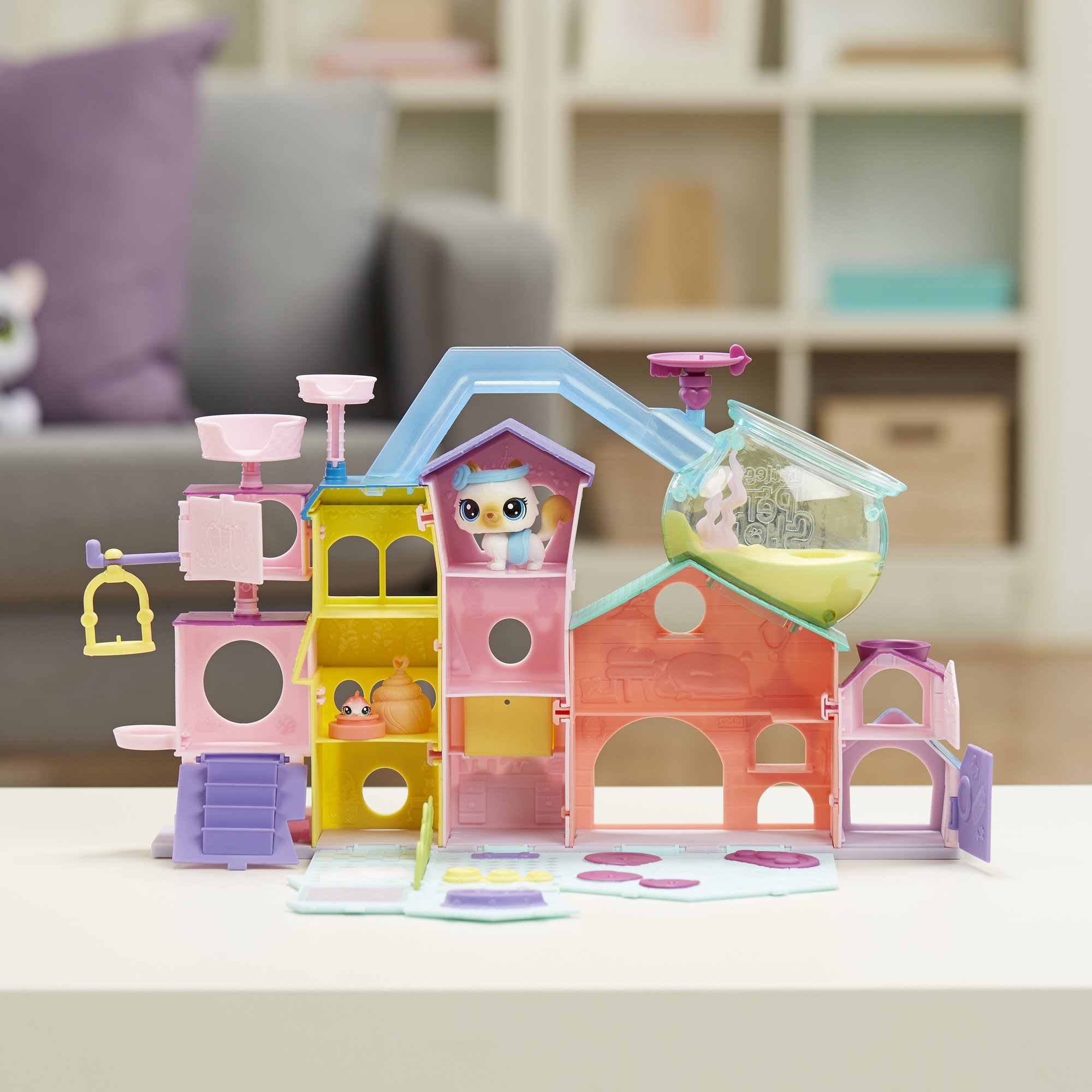 Littlest Pet Shop Pet Partment Play Set (Amazon Exclusive)