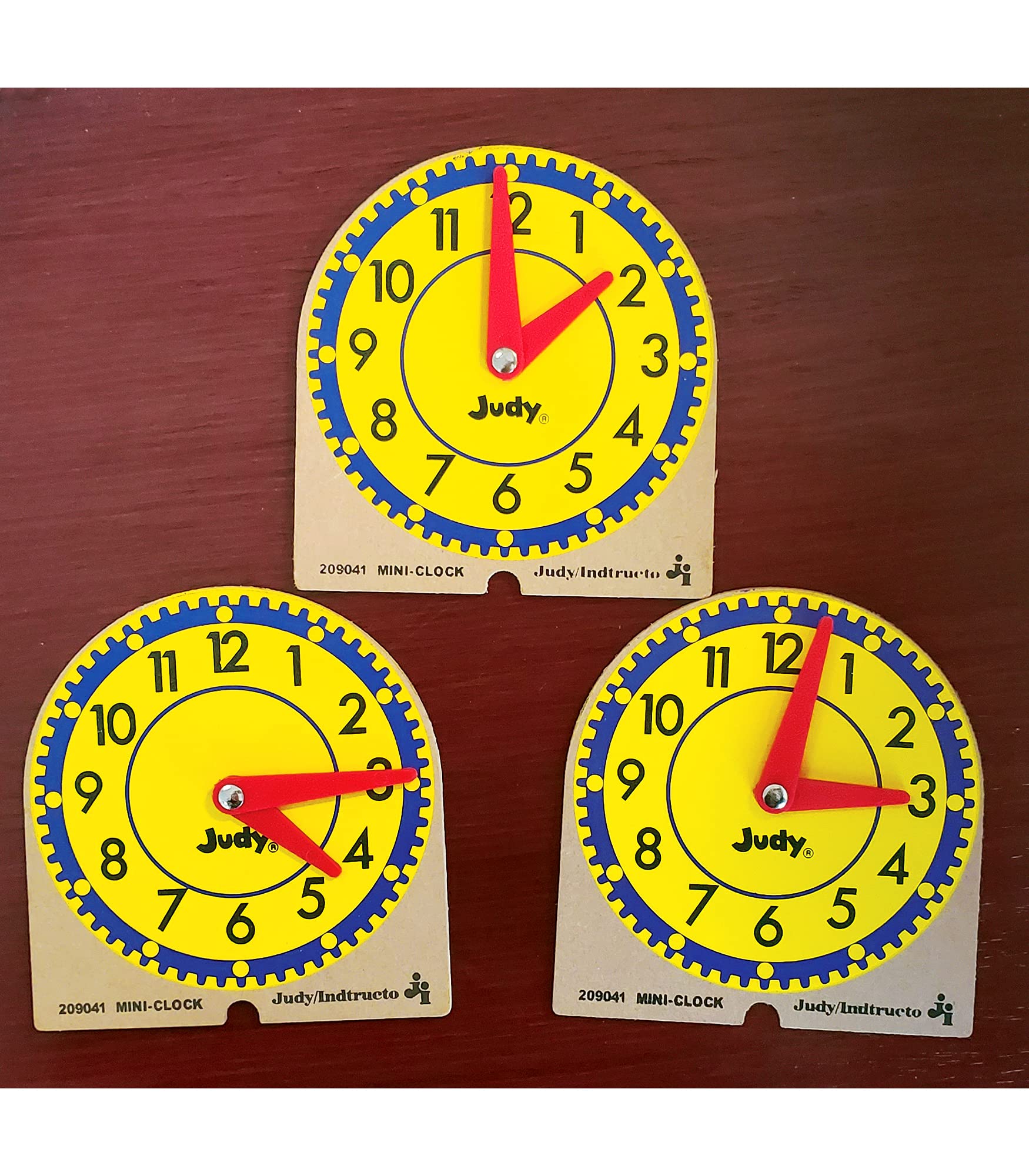 Carson Dellosa Mini Judy Clock Set— Grades K-3 Math Manipulatives for Telling Time, Colorful Wooden Mini Clocks With Movable Hour and Minute Hands, 4