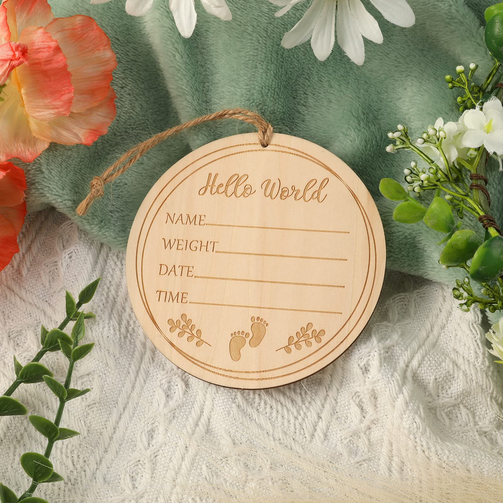 LUTER Baby Announcement Sign, 3.9 inch Hello World Welcome Name Sign with a Hemp Rope Round Wooden Milestone Baby Announcement Plaque for Newborn Photo Props