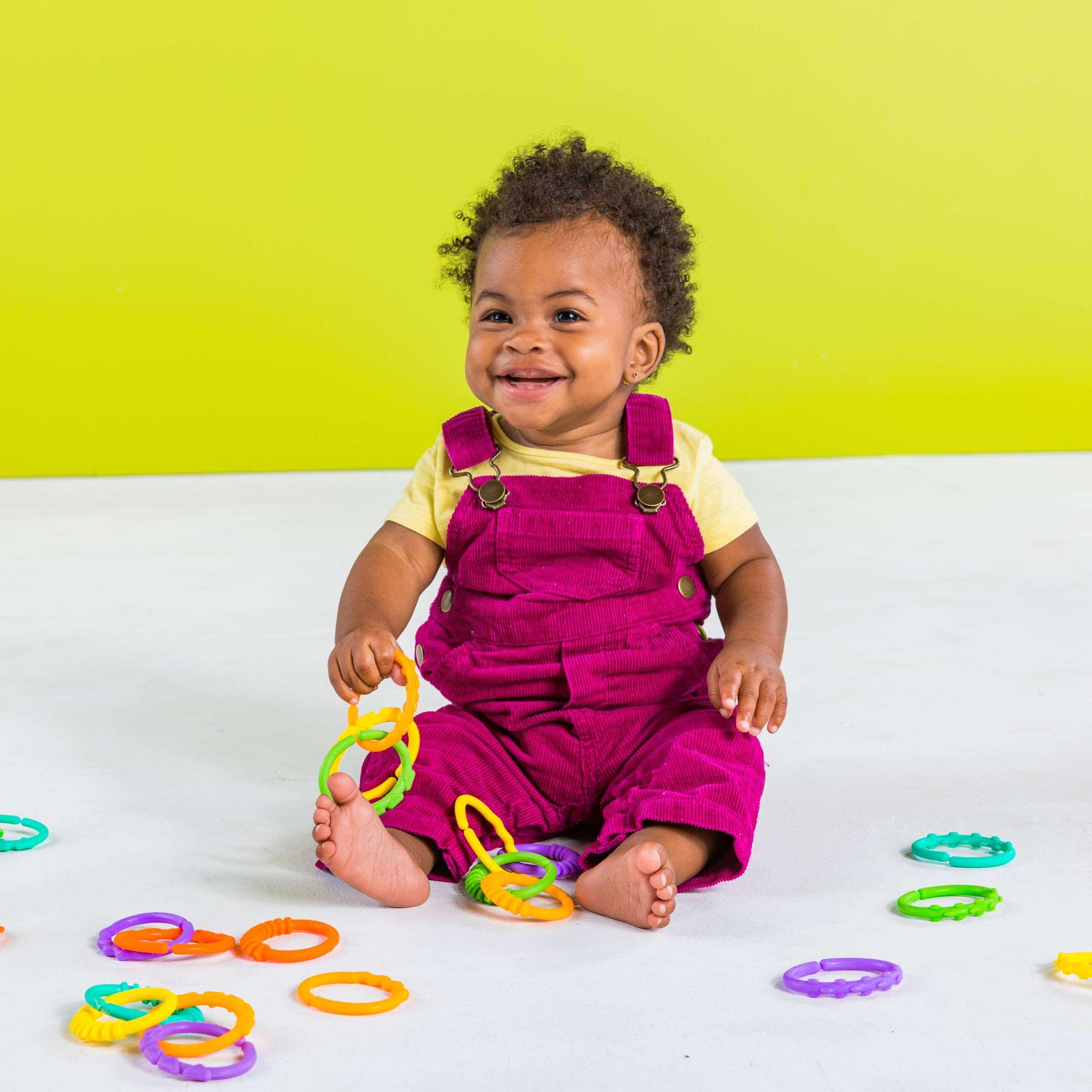 Bright Starts Lots of Links Rings - for Stroller or Carrier Seat - BPA-Free 24 Pcs, Ages 0 Months Plus