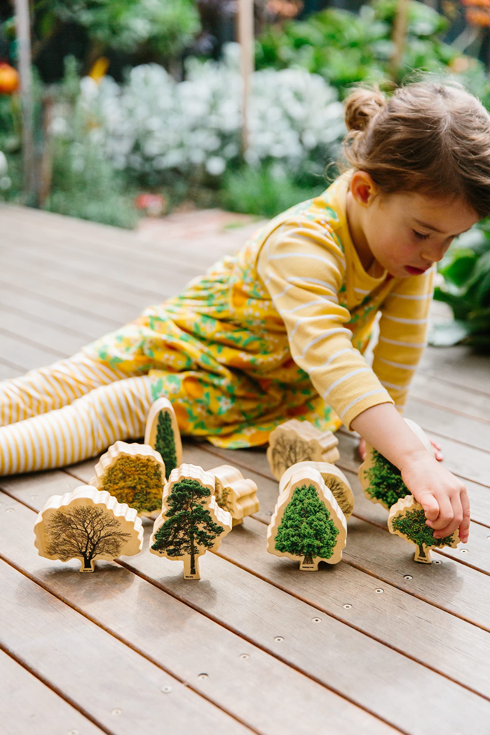 THE FRECKLED FROG Seasons - Set of 10 - Ages 18m+ - Wooden Tree Blocks - Double-Sided - Real Photographs - Trees in Winter, Summer, Autumn and Spring