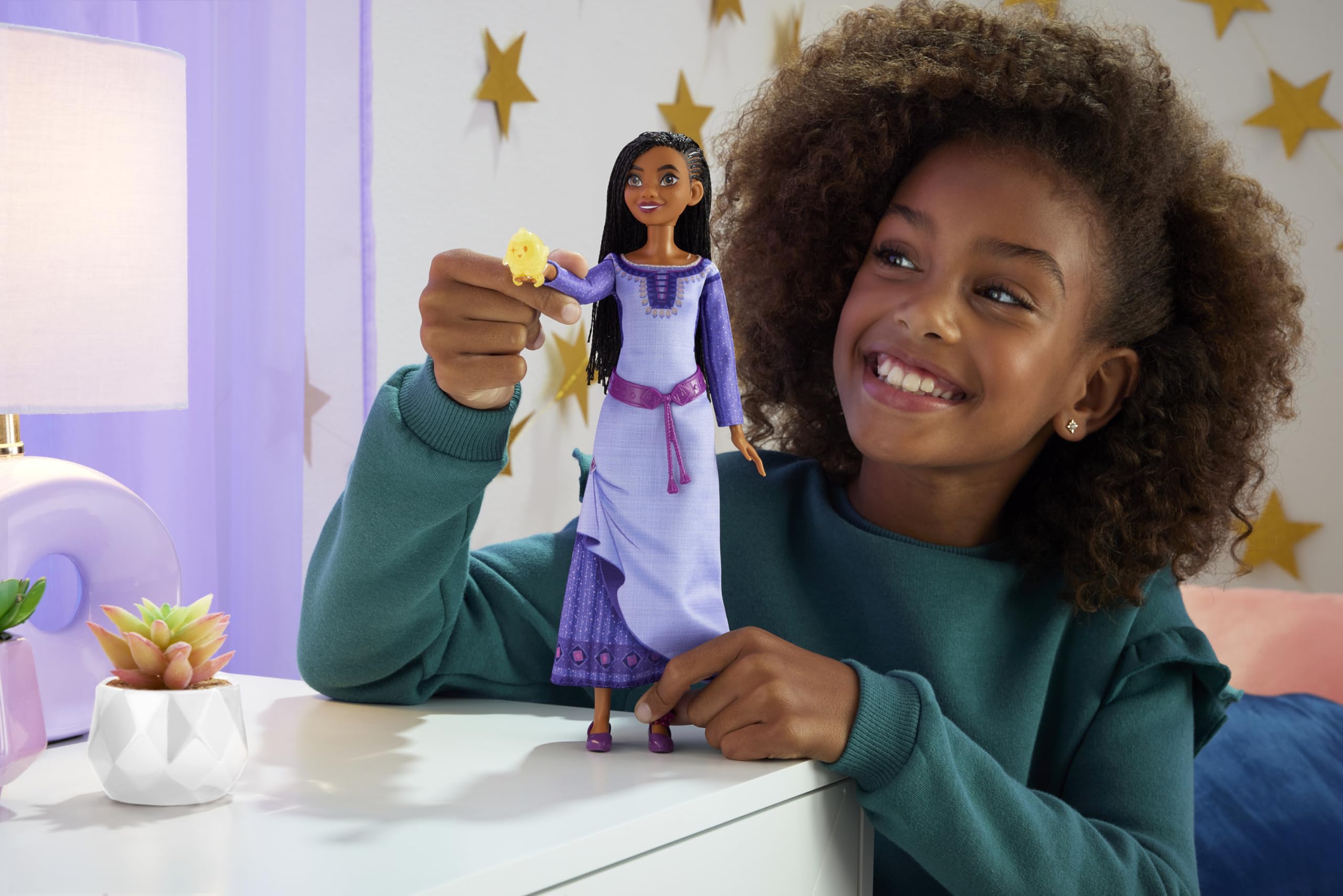 Mattel Disney's Wish Singing Asha of Rosas Fashion Doll & Star Figure, Posable with Removable Outfit, Sings “This Wish” in English