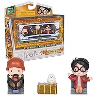 Wizarding World Harry Potter Micro Magical Moments Collectible Figures Multipack Ford Anglia with Harry Potter, Ron Weasley, Owl Hedwig and Display Box, for Children from 6 Years, Fan Item