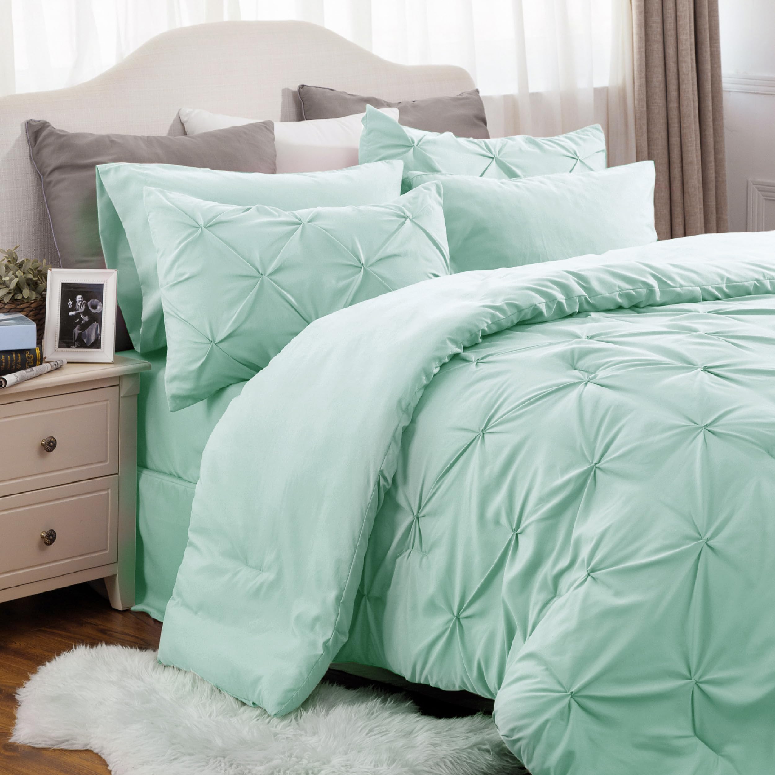 Bedsure Twin Size Comforter Set - Bed in a Bag Queen 5 Pieces, Pintuck  Beddding Sets Sage Green Bed Set with Comforter, Sheets, Pillowcase & Sham