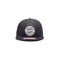 Bayern Munich 'Shield' Adjustable Snapback Hat/Cap Black