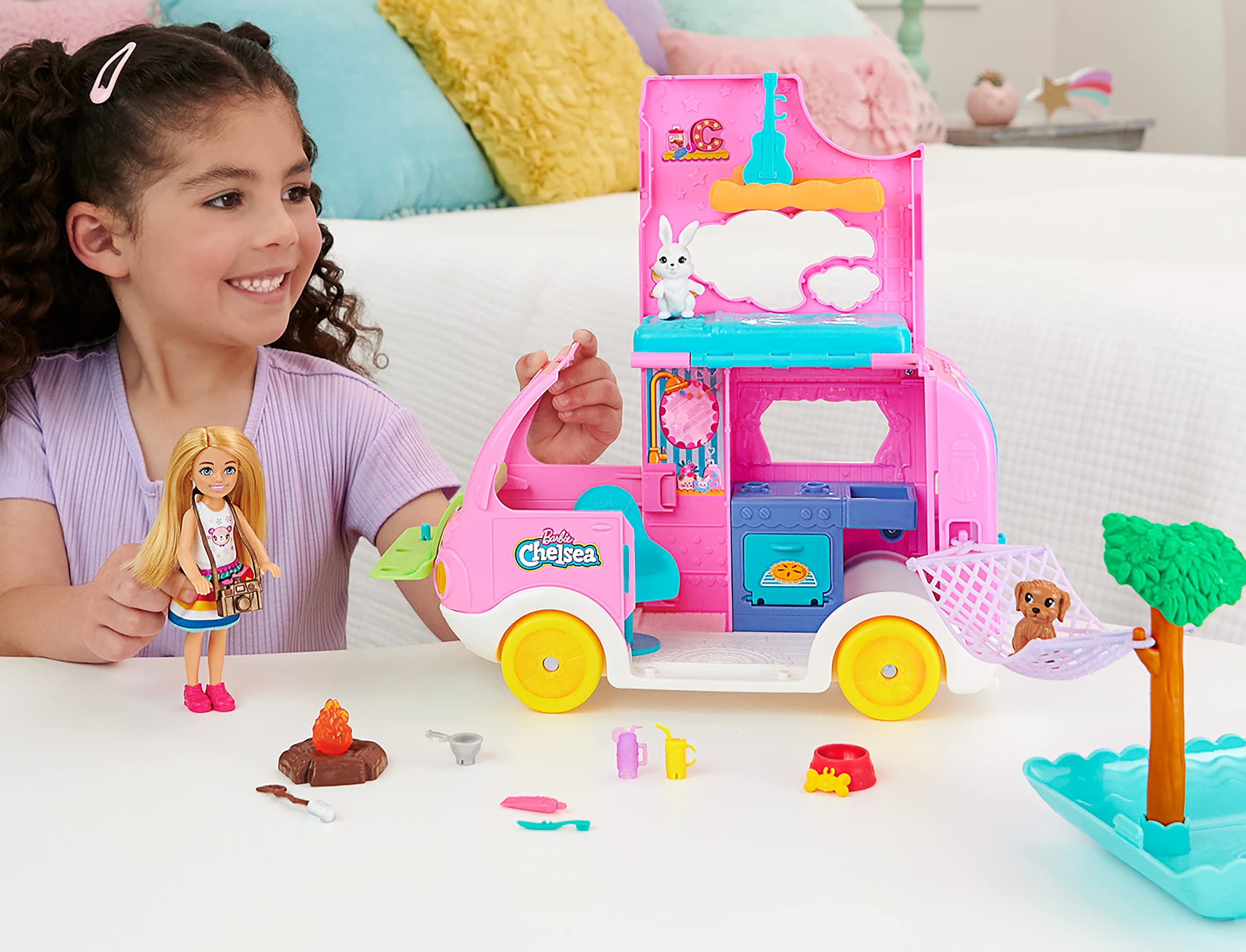 Barbie Camper, Chelsea 2-in-1 Playset with Small Doll, 2 Pets & 15 Accessories, Vehicle Transforms into Camp Site