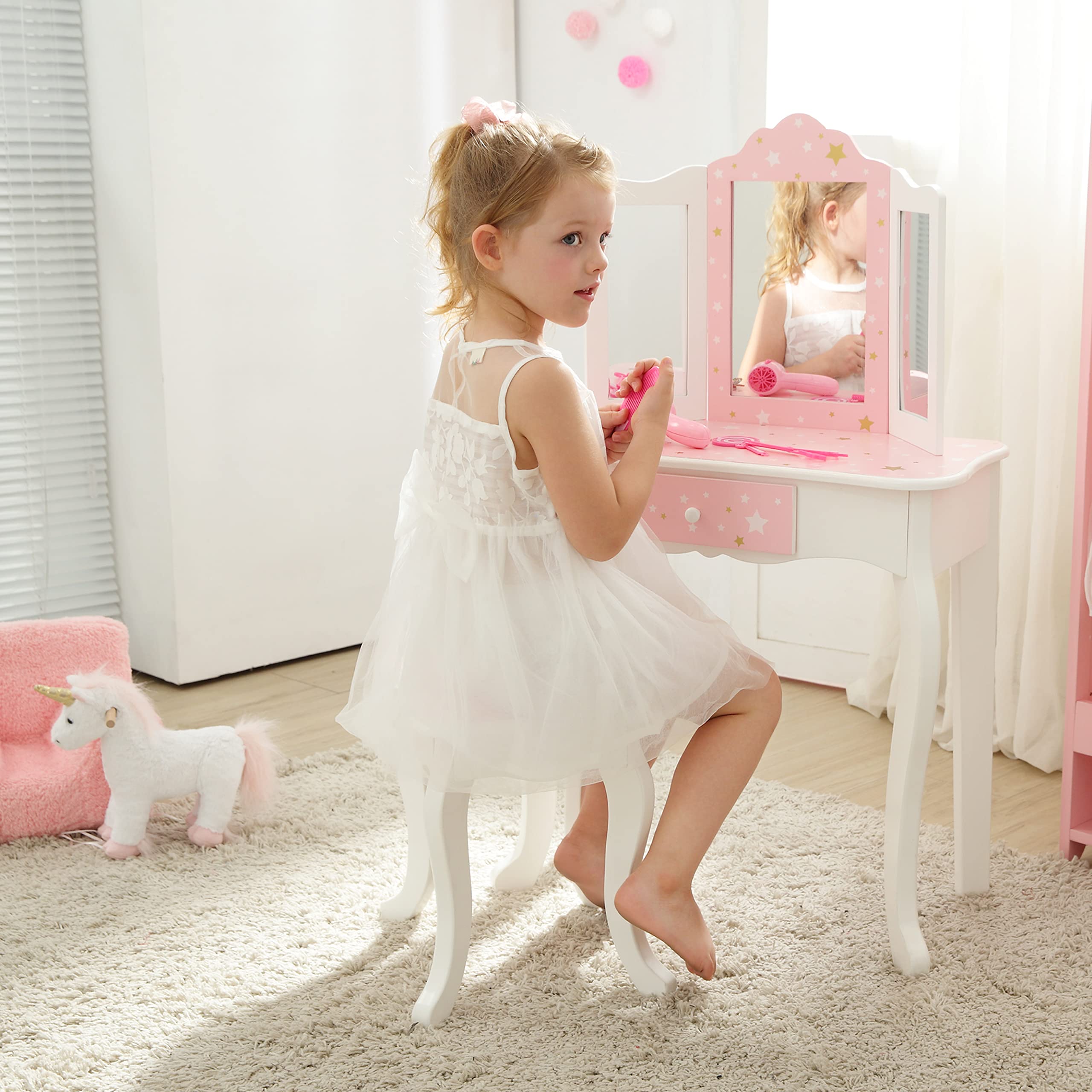 Teamson Kids Pretend Play Kids Vanity, Table & Chair Vanity Set with Mirror, Girls Makeup Dressing Table with Storage Drawer & Twinkle Stars Print, Gisele Collection, Pink/White
