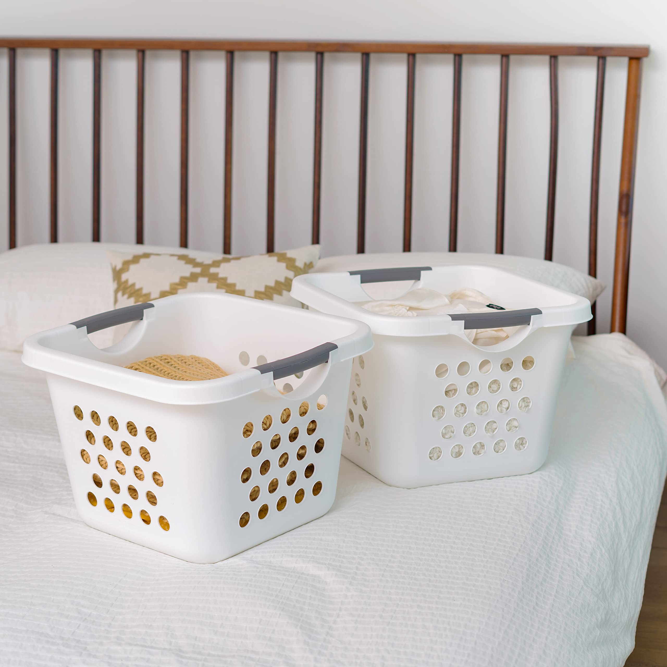 IRIS USA 32 Qt. Square Plastic Laundry Basket, 2-Pack, 18.2