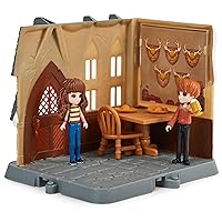 Wizarding World Harry Potter, Magical Minis Three Broomsticks Playset with 2 Exclusive Figures and 5 Accessories, Kids Toys for Ages 6 and up