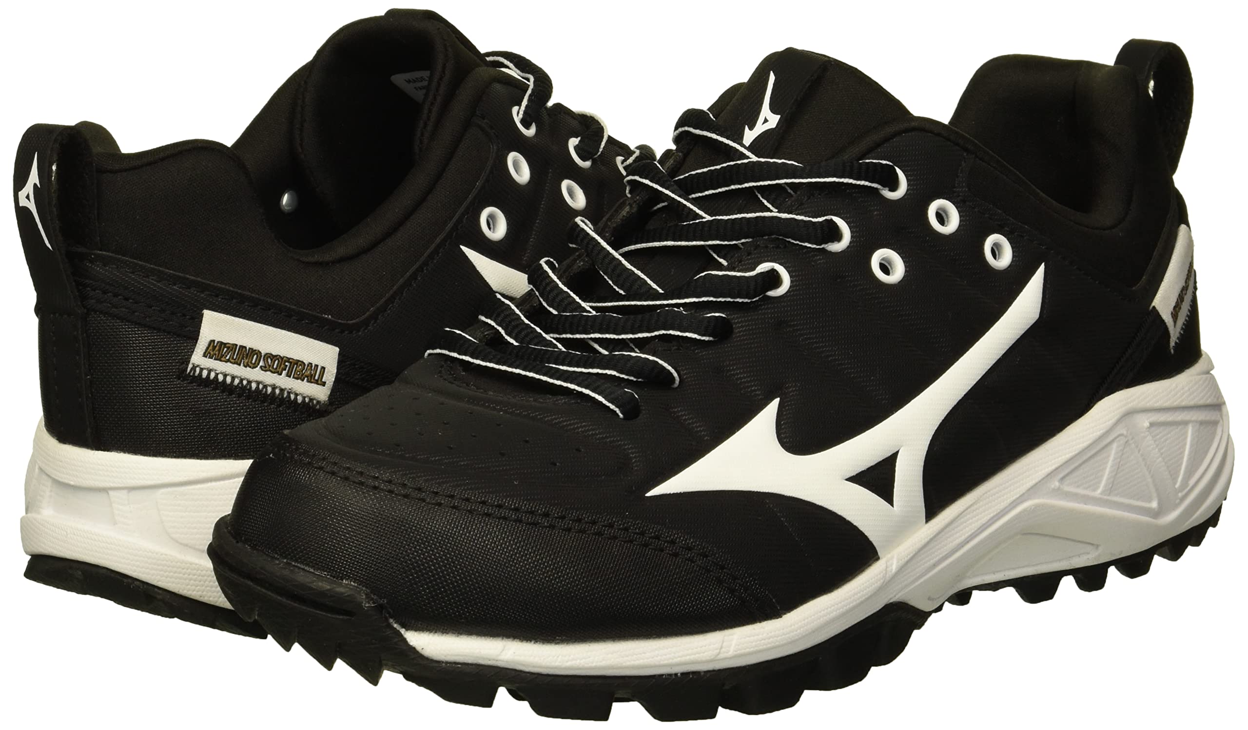 Mizuno mens Ambition 2 All Surface Low Turf