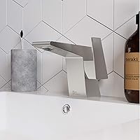 Carré Single Hole, Single-Handle, Bathroom Faucet in Brushed Nickel