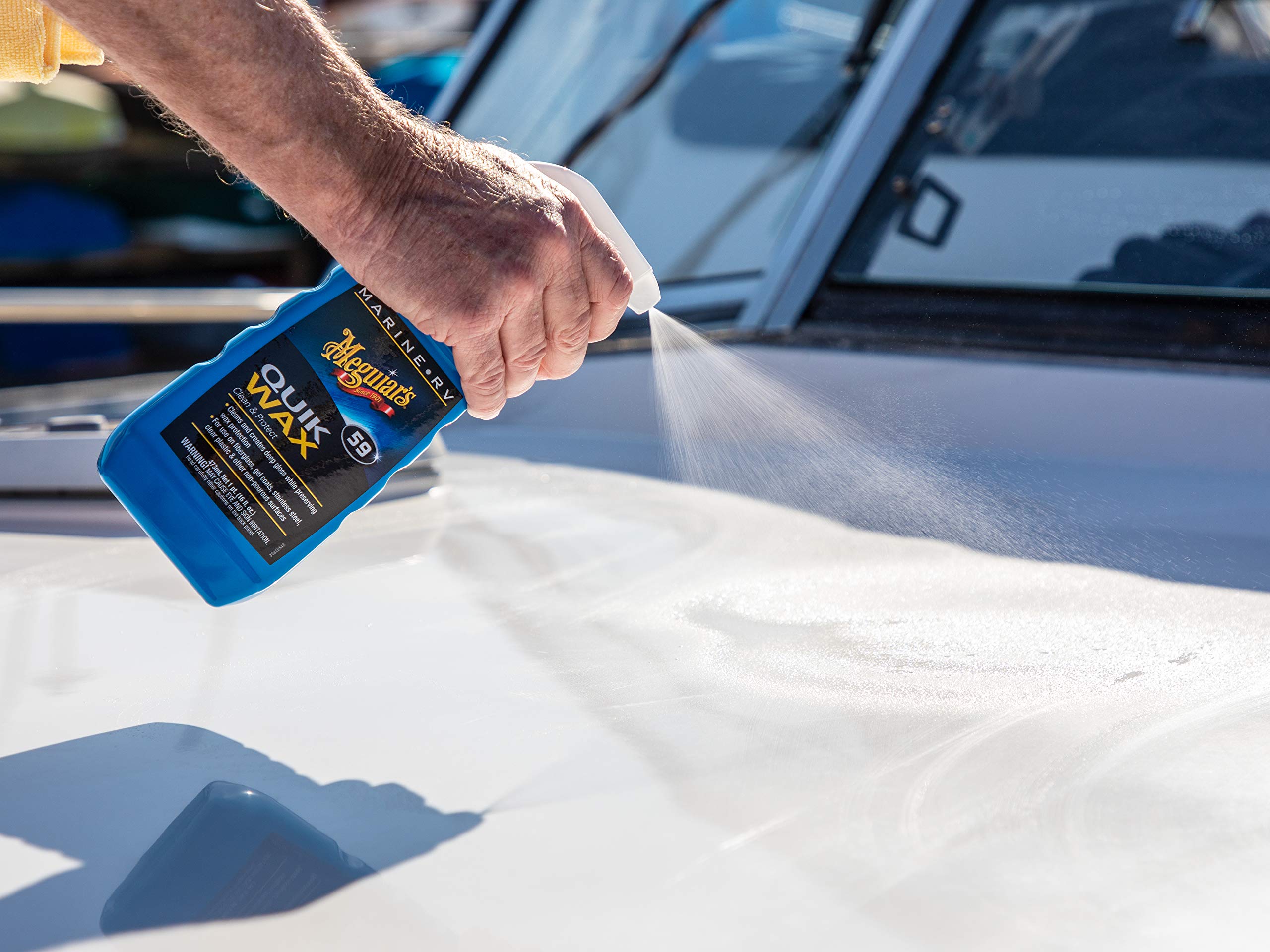 Meguiar's Marine/RV Quik Wax M5916 - Lightly Clean and Protect Your Boat or  RV Quickly - Add Deep Gloss and Carnauba Wax Protection in a Quick and