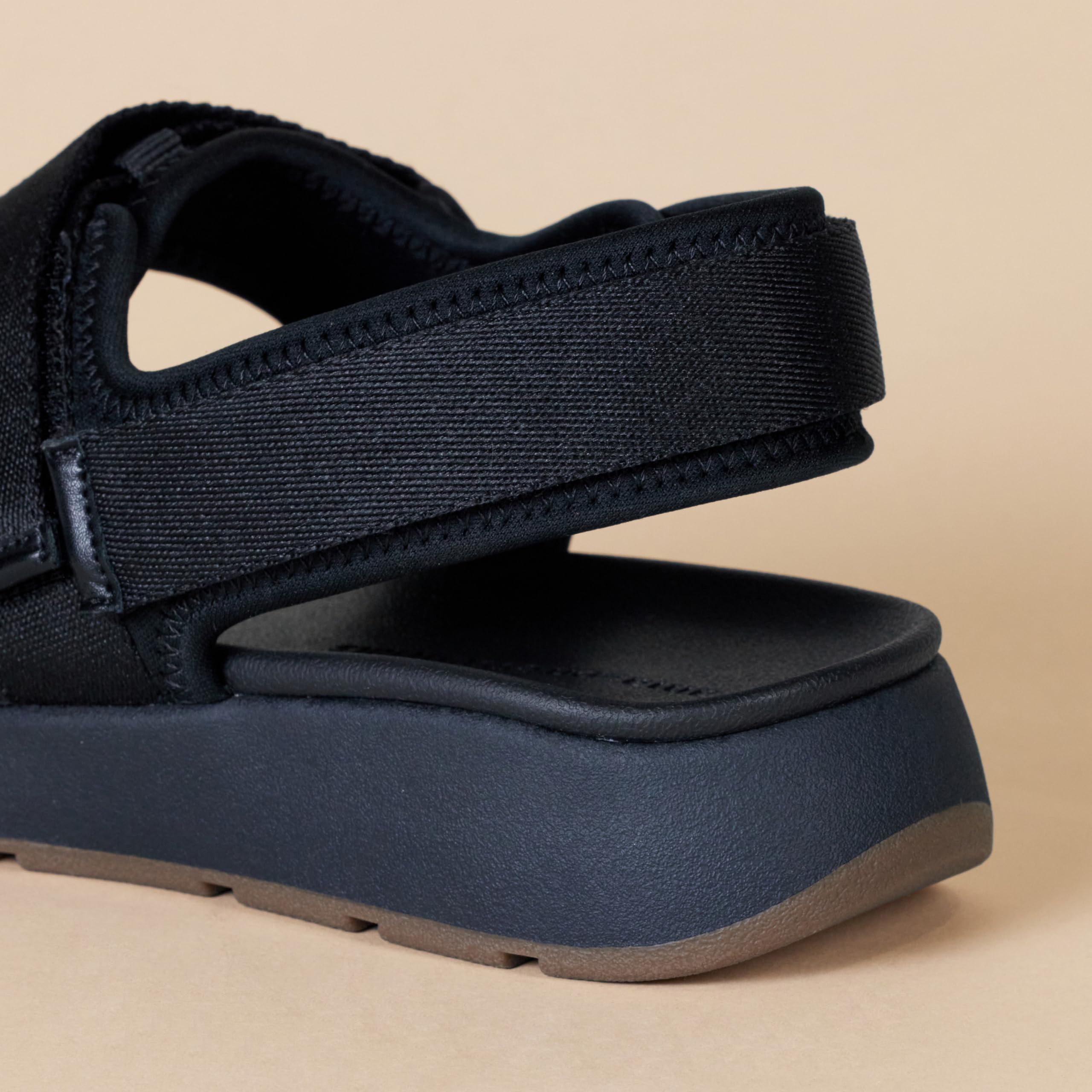 Amazon Essentials Men's Adjustable Triple Strap Sandal