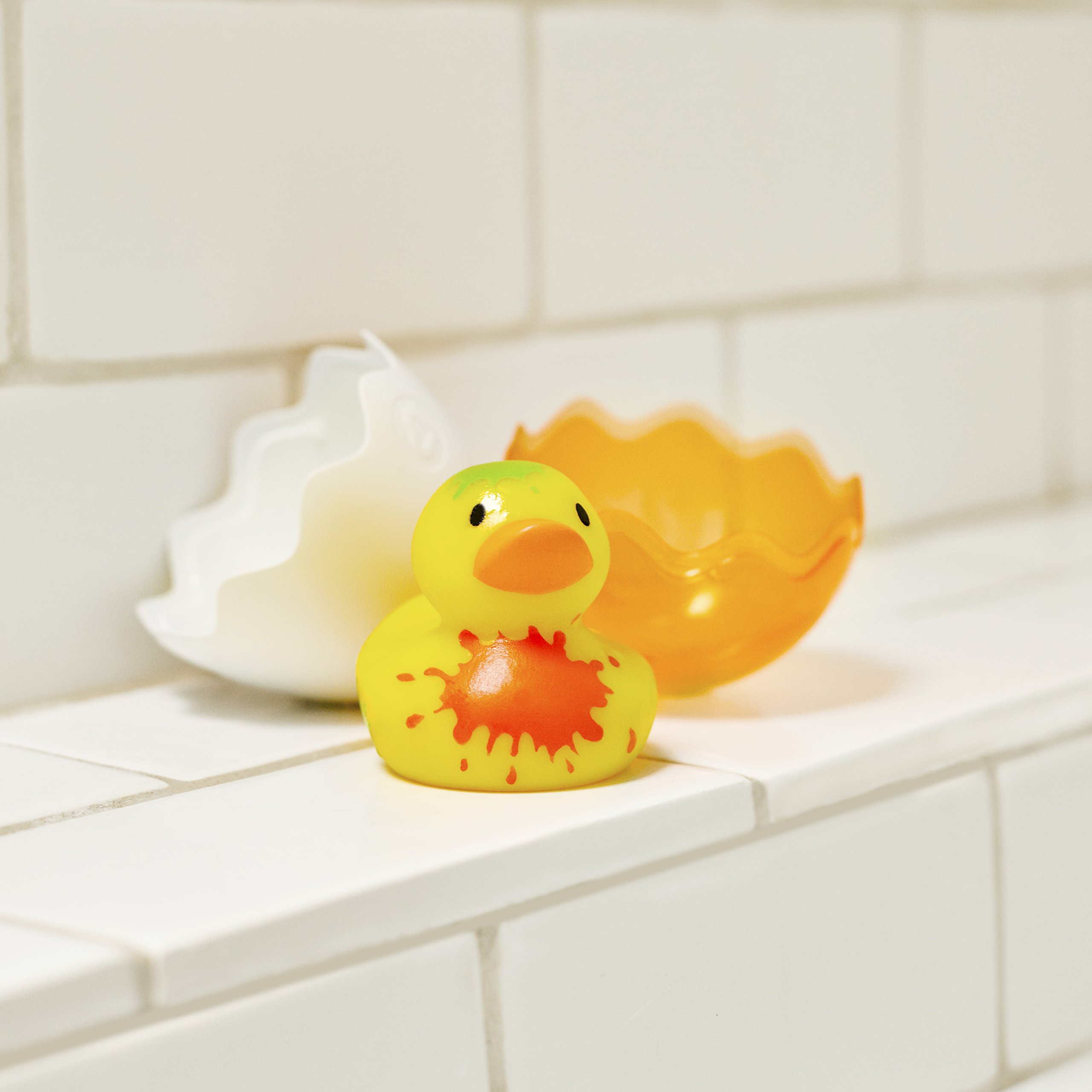 Munchkin® Hatch Duck Bath Toy, Yellow