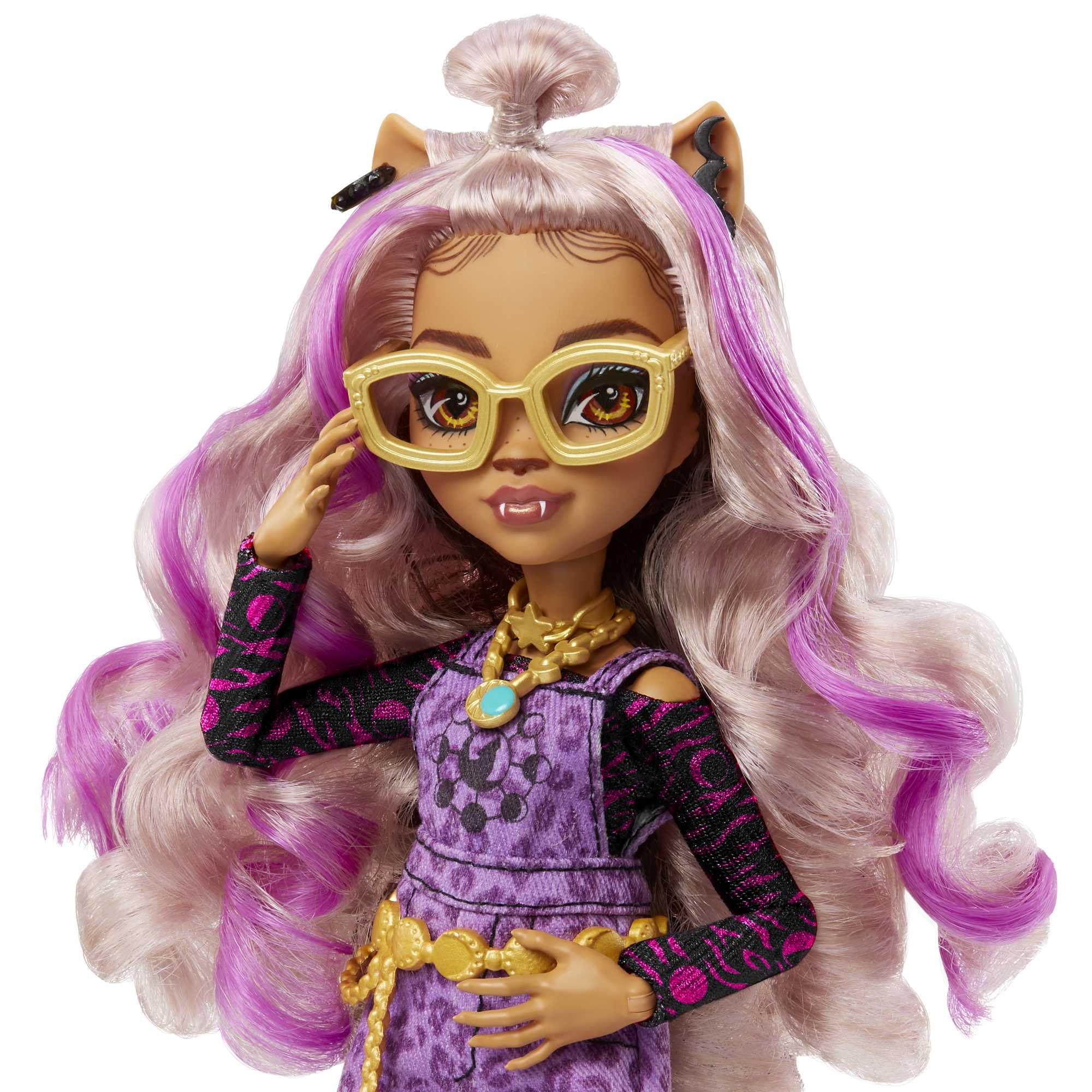 Monster High Clawdeen Wolf Fashion Doll with Purple Streaked Hair, Signature Look, Accessories & Pet Dog Medium