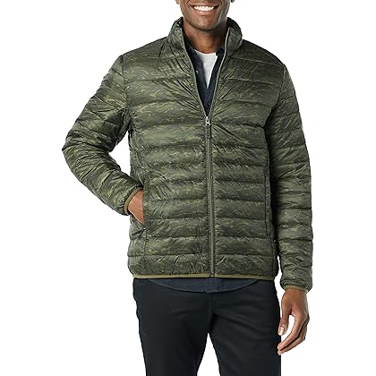 Amazon Essentials Men's Packable Lightweight Water-Resistant Puffer Jacket (Available in Big & Tall), Green Camo, X-Small