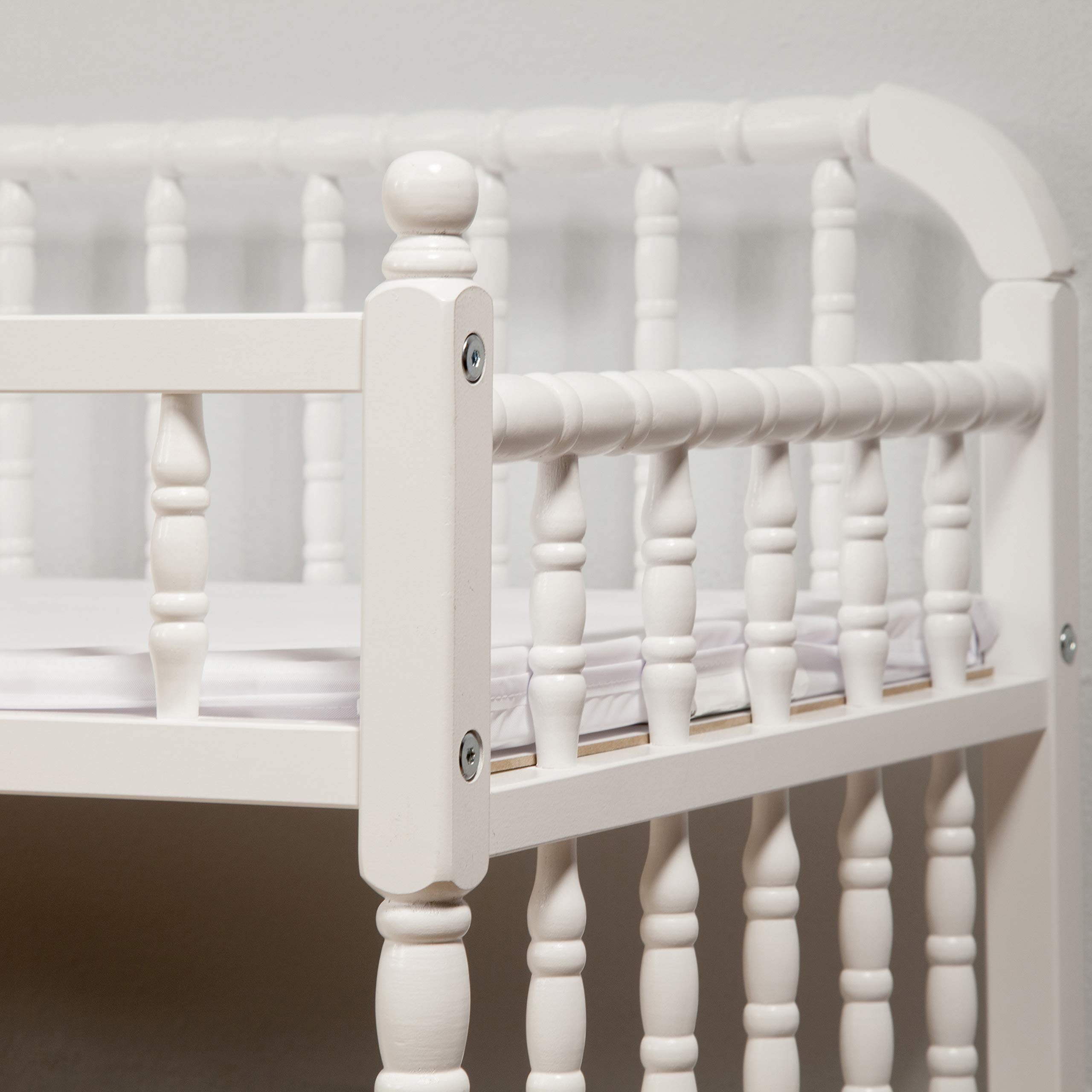 DaVinci Jenny Lind Changing Table with Pad in White