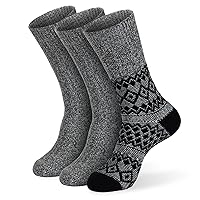 MONFOOT Women's and Men's 2-3 Pack Super Soft Warm Fuzzy Cozy Slipper Crew Socks