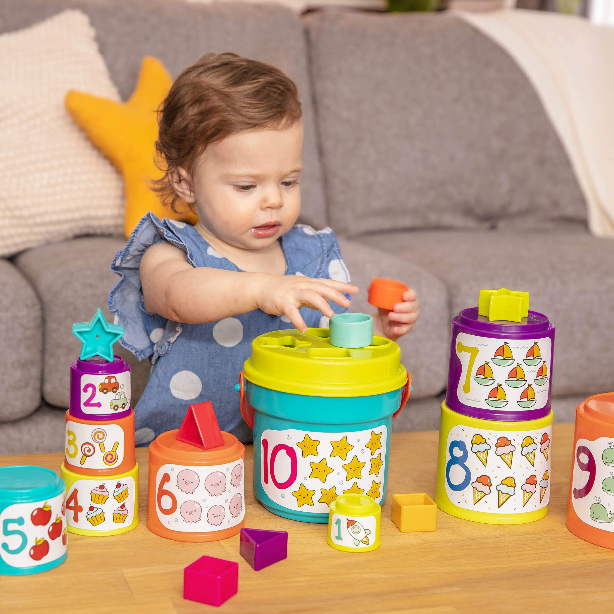 Battat Stacking Cups for Toddlers and Babies, Colorful Indoor and Outdoor Educational Toys for Sorting Shapes and Nesting Cups, Beach Toys for 18+ Months Old (19 Pcs)