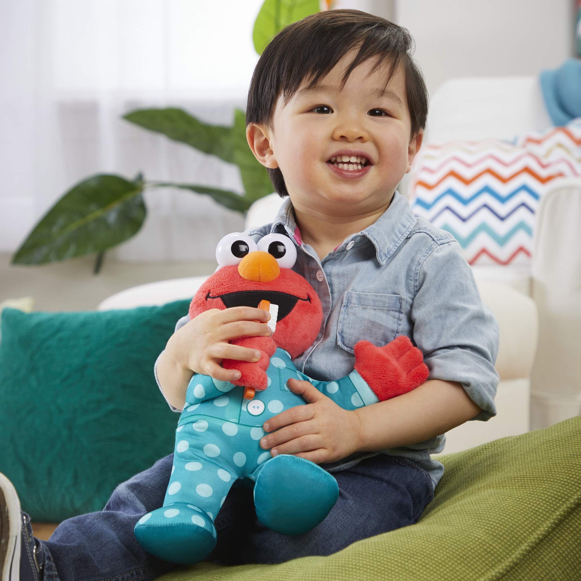Sesame Street Elmo 12-inch Plush, Sings The Brushy Brush Song, Toy for Kids Ages 18 Months and Up