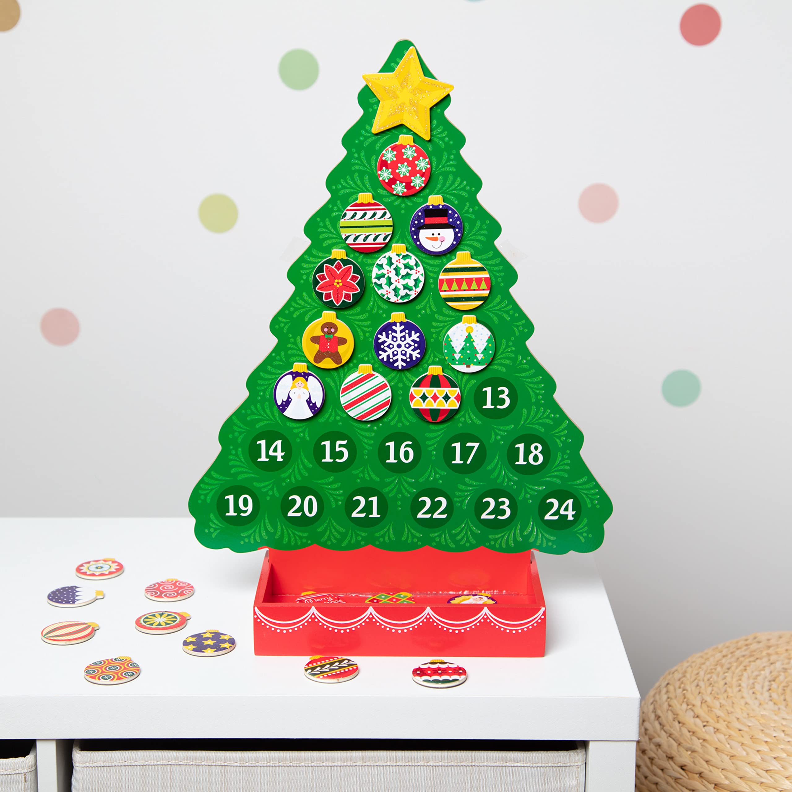 Melissa & Doug Wooden Advent Calendar - Magnetic Christmas Tree, 25 Magnets - Holiday Tree Themed Countdown Style Toddler and Kid Advent Calendar 2022 For Ages 3+