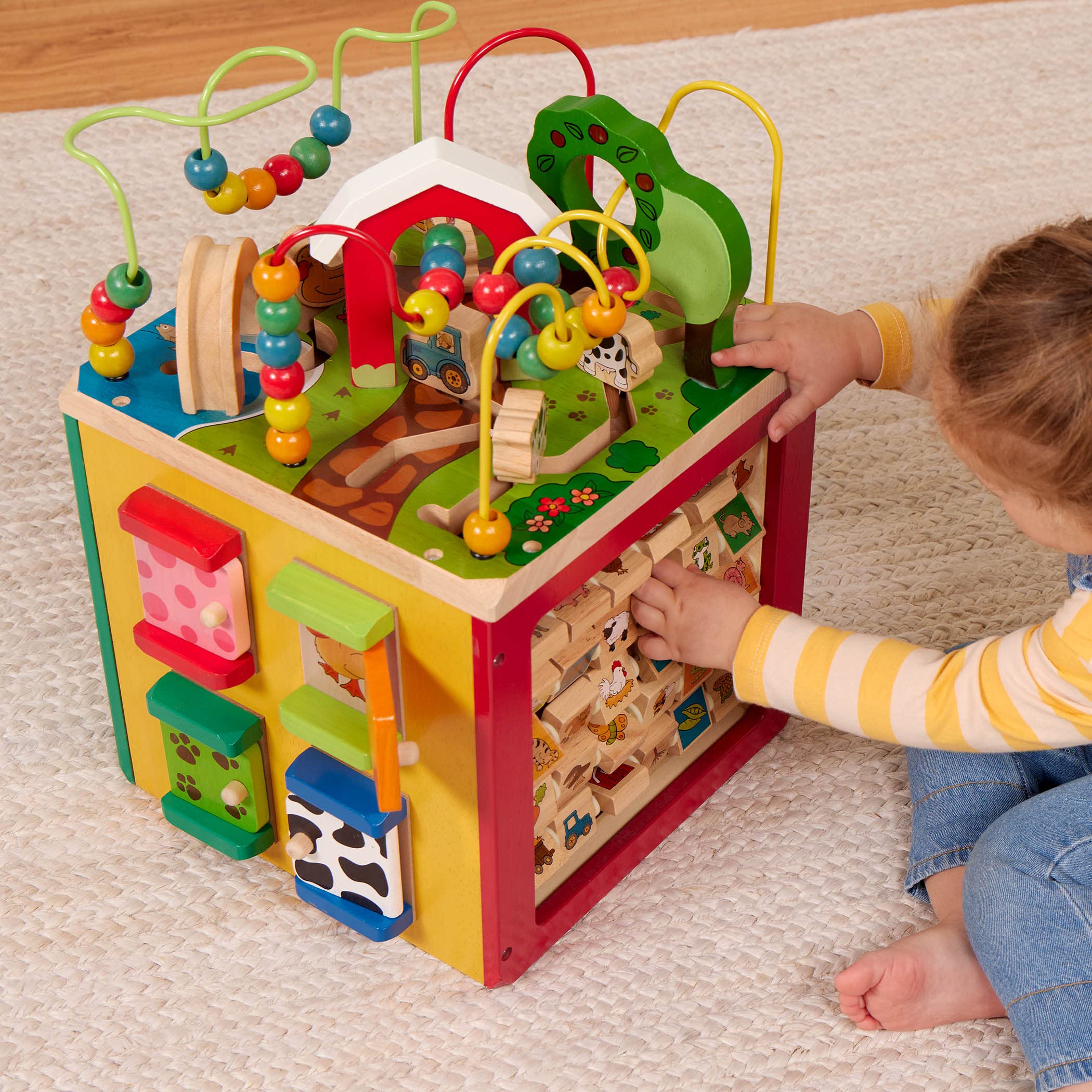 Battat – Wooden Activity Cube – Discover Farm Animals Activity Center for Kids 1 year +, Standard