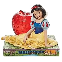 Enesco Jim Shore Disney Traditions Snow White and The Seven Dwarfs Apple Figurine, 4.85 Inch, Multicolor