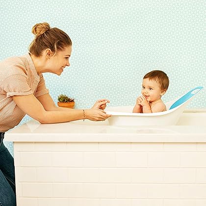 Munchkin® Sit & Soak™ Baby Bath Tub, 0-12 Months, White, 25 x 16.25 x 15 Inch