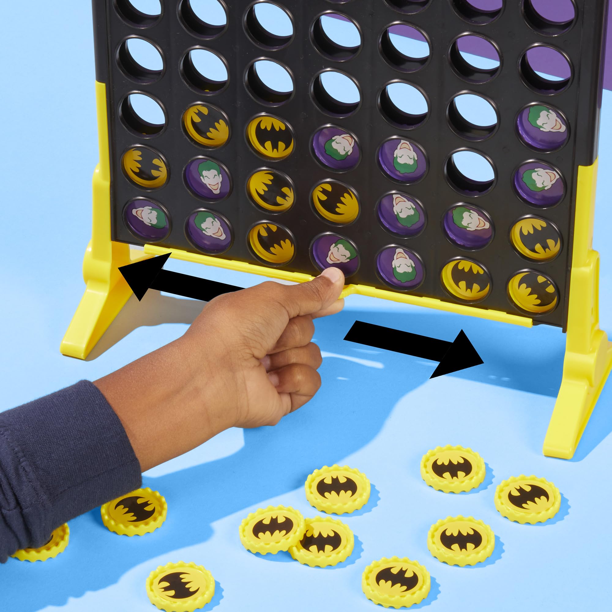 Connect 4 Batman Game | Batman-Themed 4 in a Row Game | Ages 6 and Up| For 2 Players | Strategy Board Games for Kids and Families (Amazon Exclusive)