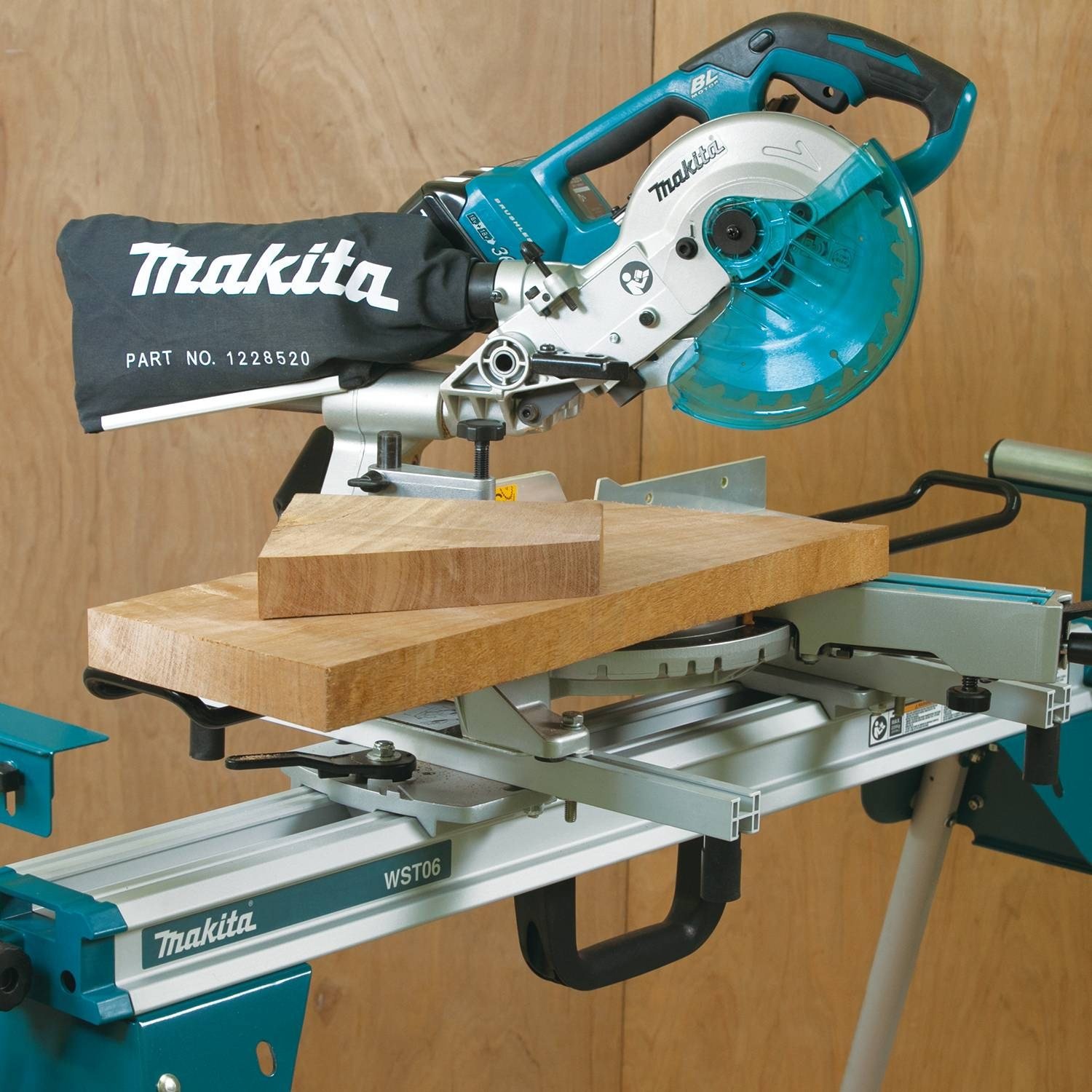 Mua Makita WST06 Compact Folding Miter Saw Stand trên Amazon Mỹ chính hãng  2023 Fado
