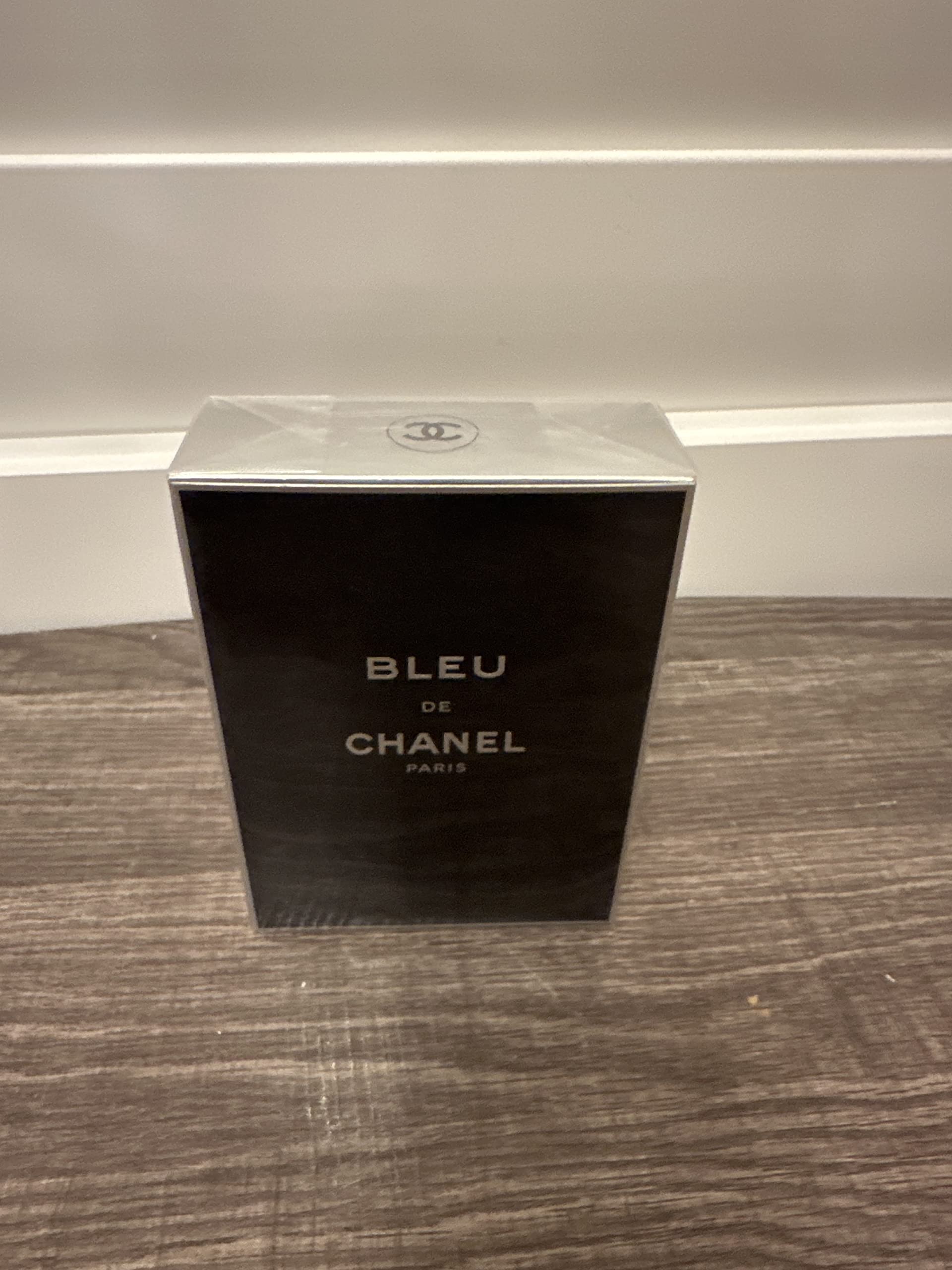 Mua Chanel Bleu De Chanel Eau De Toilette Spray For Men 100Ml/ trên  Amazon Mỹ chính hãng 2023 | Giaonhan247